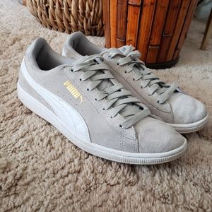 Suede Vickky sneakers, light gray. Women's 9.5